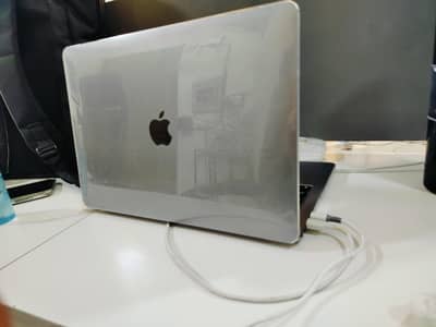 Macbook Pro M1 2020 Just like new with original charger