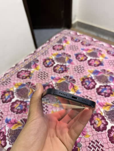 Iphone 12 non PTA factory unlock