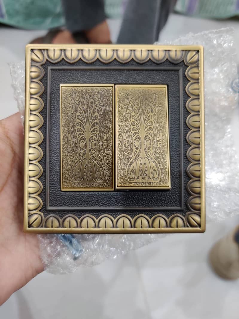 Switches/button sensor/power plug 0