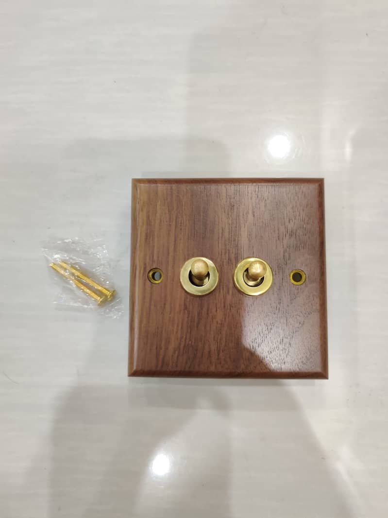 Switches/button sensor/power plug 4