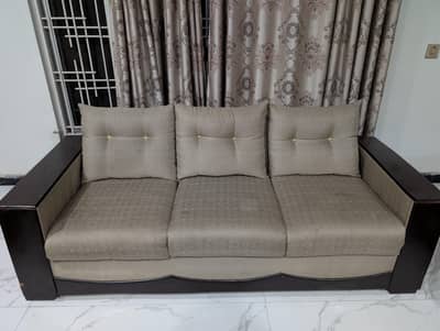 Sofa Set 6 Seater Urgent Sale