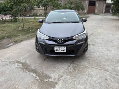 Toyota Crolla Yaris GLI 1.3 for sale