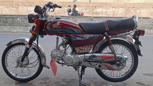 one hand use bike bilkul perfect ha