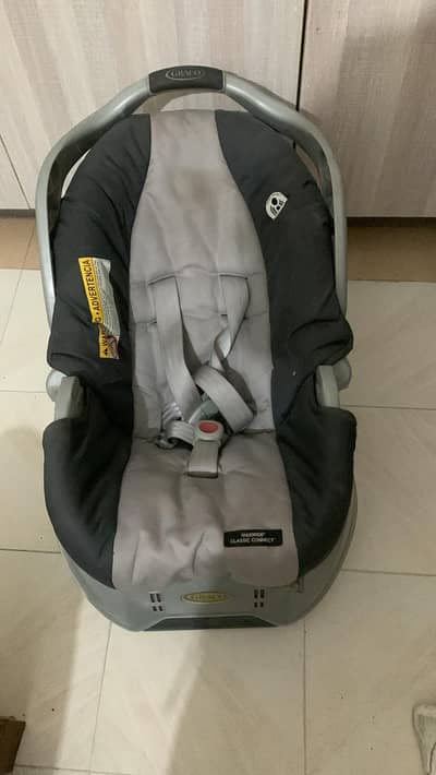 Original Graco baby car seat with detachable base