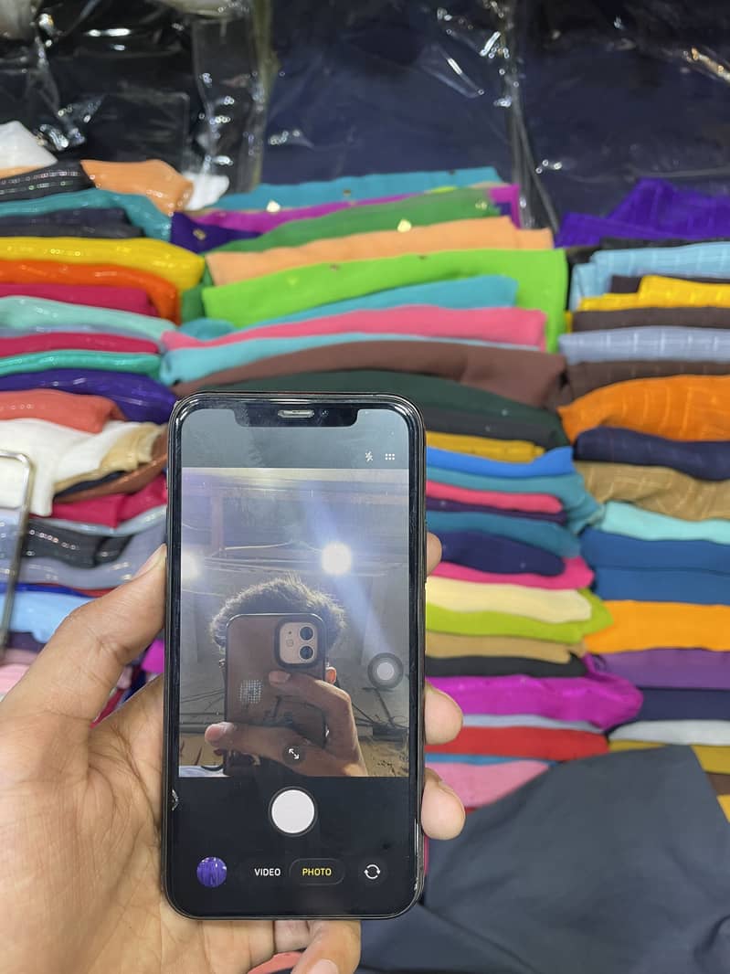 Iphone 11 pro 4