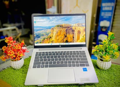 Hp Probook 630 G8 core i5 11th Gen 8/256 GB SSD touch screen laptop