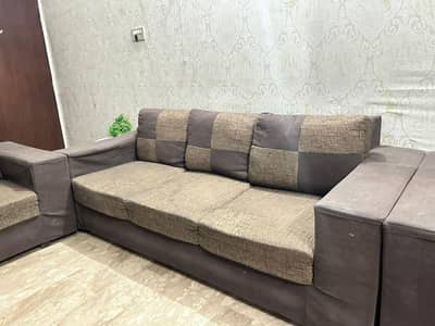 6 Seater Sofa In Good Condition