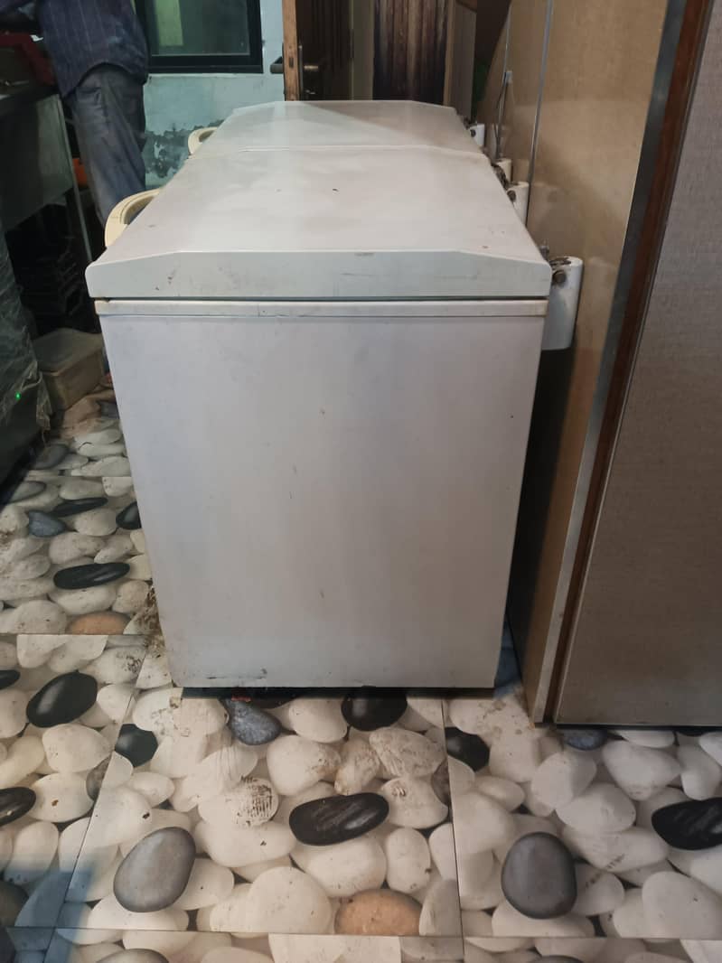 waves deep freezer 3