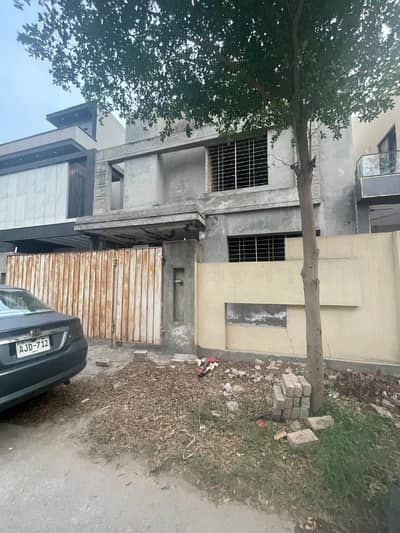 5 Marla Grey House For Sale in Cheapest Rate | Lake City Lahore