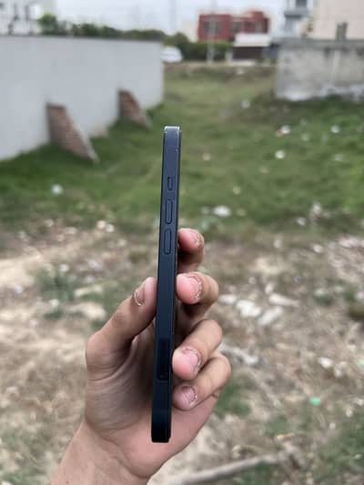 Iphone 13 JV in 10/10 Condition