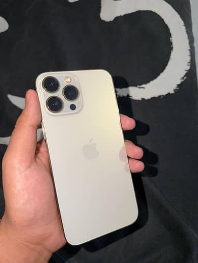 Iphone 13 pro max golden colour