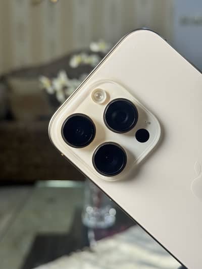 Iphone 16 pro | non pta | 128-gb | 95 health