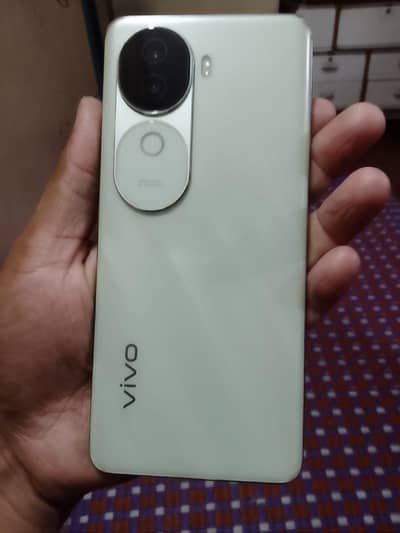 vivo v40e