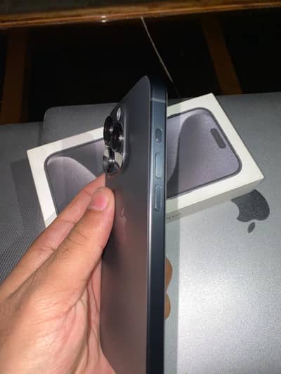 iPhone 15 Pro Black – 87% Battery – Box + Accessories