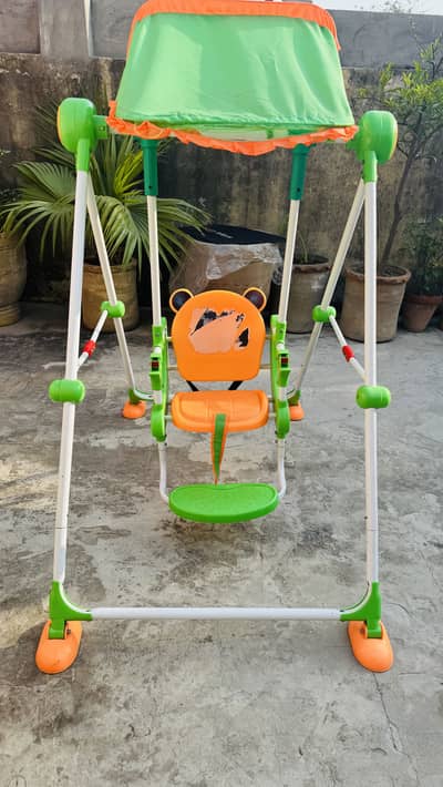 Wonderful kids swing, very good condition same as new
