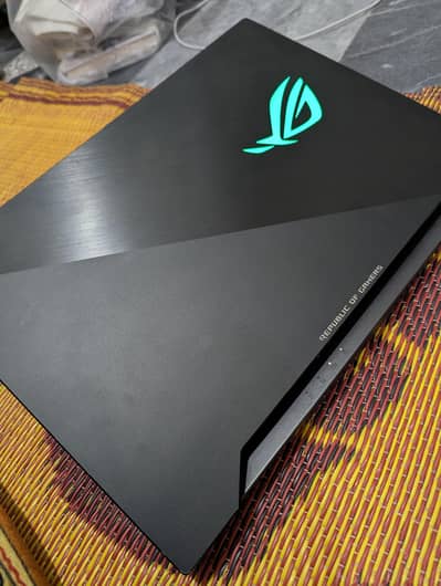 Asus ROG Strix Scar 2  RTX 2060 Gaming Laptop