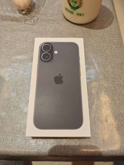 iPhone 17 with dual physical SIM card