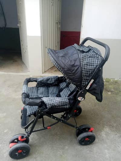 03155064039 new condition baby stroller