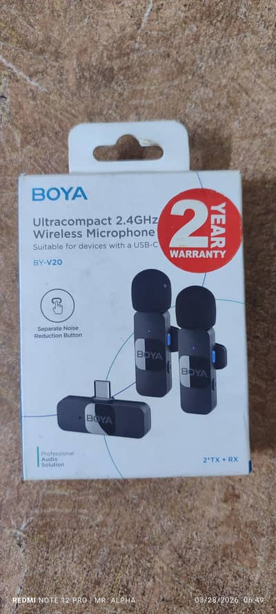BY-V20 Ultracompact 2.4GHz Wireless Microphone System