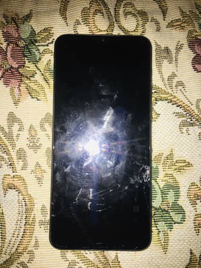 Samsung A04 and Iphone6s selling together