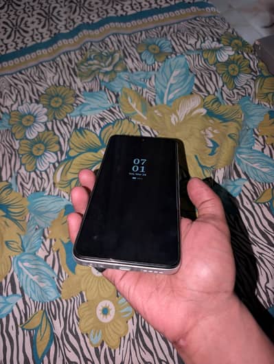 Infinix hot 60i 6+6/128gb 12months full warranty