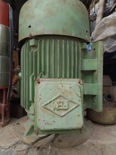 Industrial Electric Motor ( PME ) Vertical