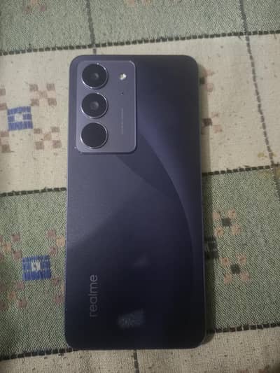 realme c75x/6+16 RAM/128 ROM/5600 MAH bettery