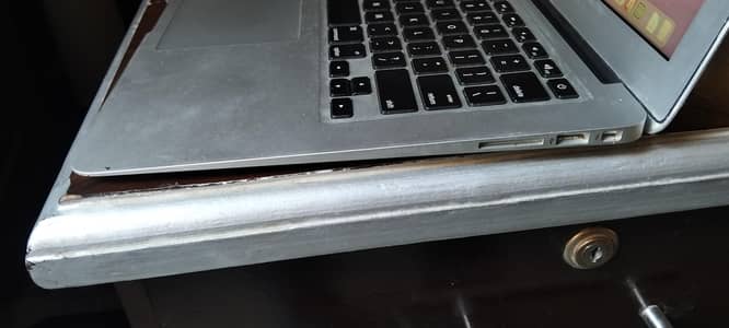 macbook air 2017, panel change required