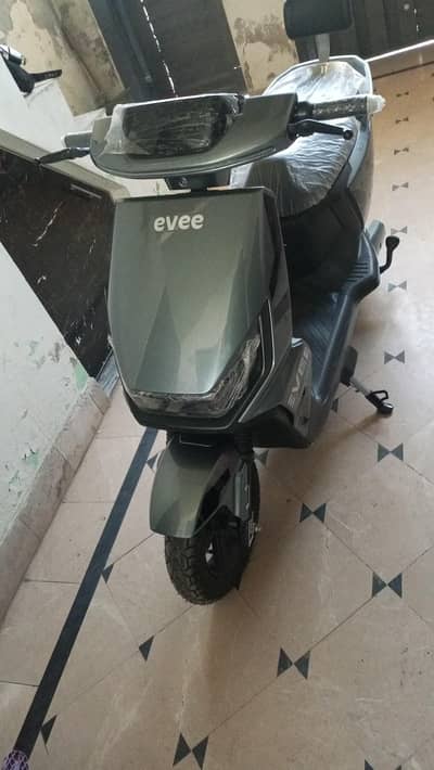 Evee Gen-Z brand new