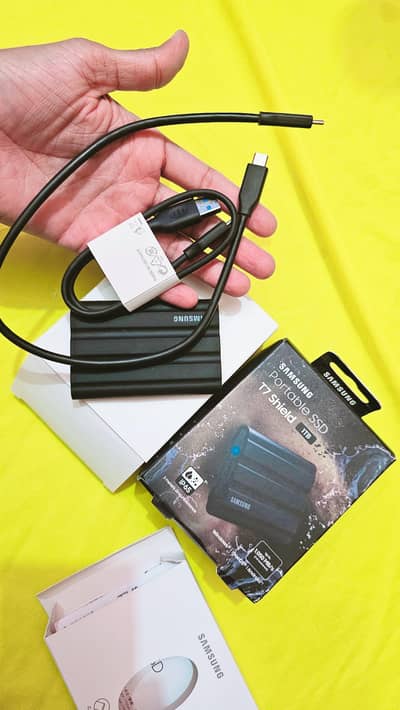 Samsung T7 Shield 1TB Portable SSD - Brand New Condition (10/10)
