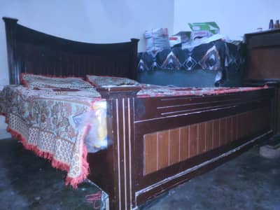 Bed Queen Size Without Foam Urgency Sale need