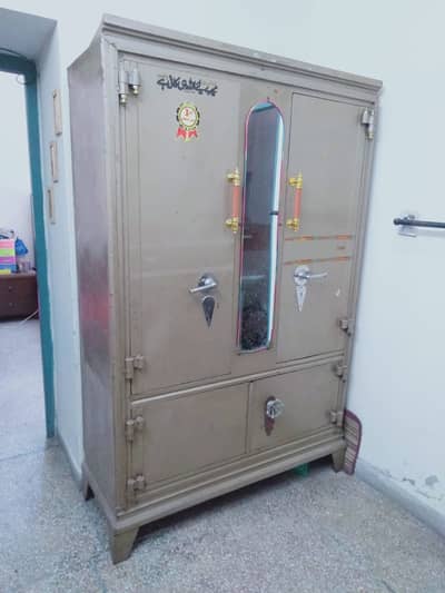 Iron Almirah for Sale