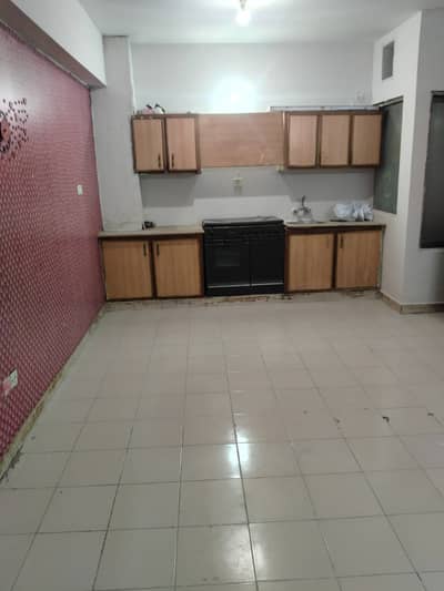 One bedroom unfurnished flat available for rent in E11 3 markaz