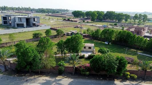 Le Greenz Luxury Farmhouse Society Located on Main Bedian Road, Lahore.