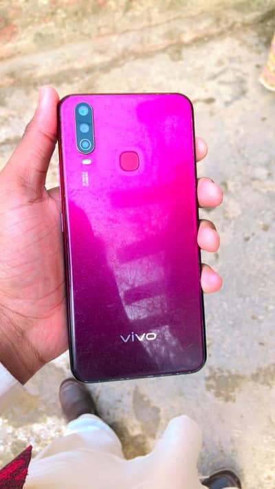 vivo y17