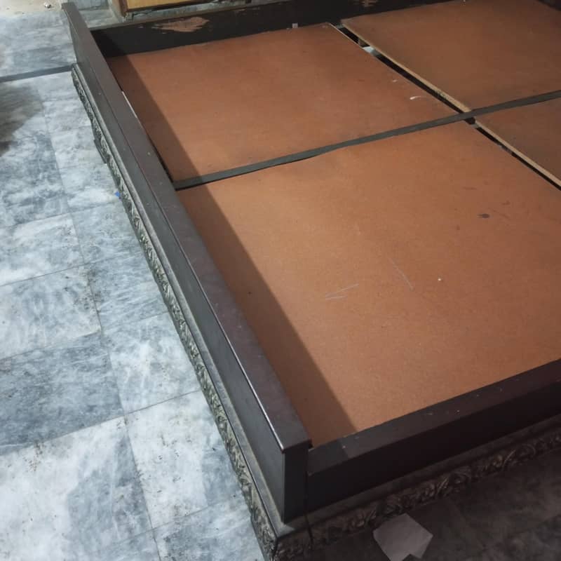 Double bed good condition 1