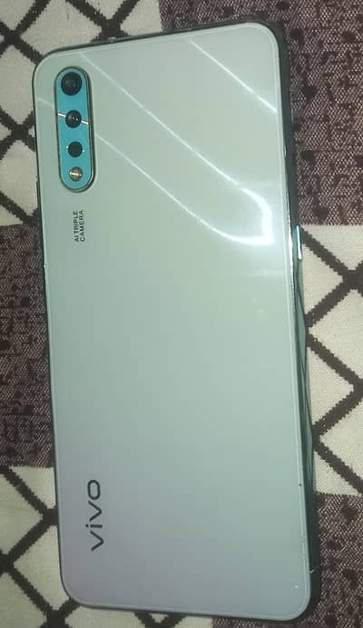 vivo s1