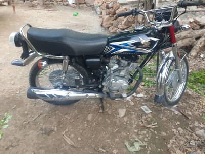 Honda 125 2200 km used