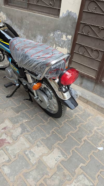 honda 125 brand new  03238629753