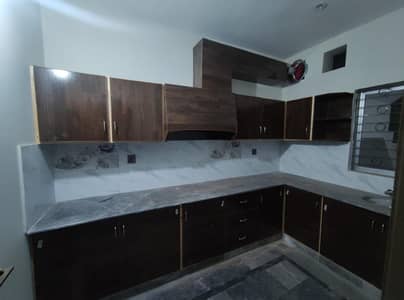 5 Marla 2nd Floor For Rent