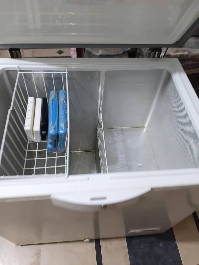 deep freezer dawkance 1