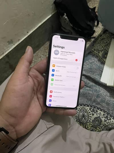 Iphone x 256 gb 100 battery change hai 76 original battery sath dunga