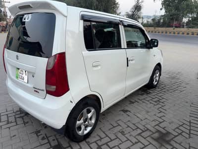 WagonR VXL 2016 White