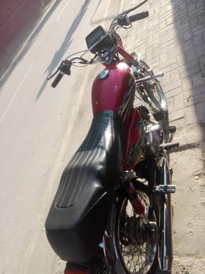 70cc Standard Motorcycle – The King of Fuel Efficiency & Reliability