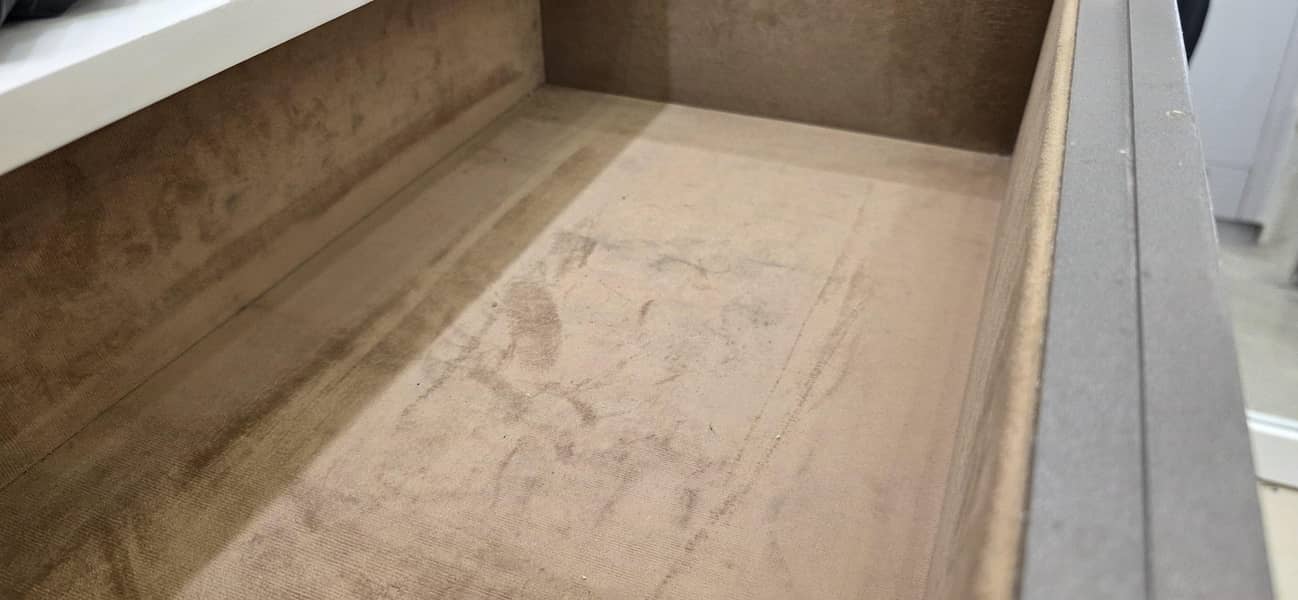 Dressing Table with Mirror 5