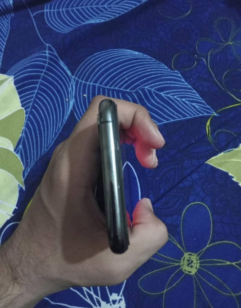iPhone XS 1