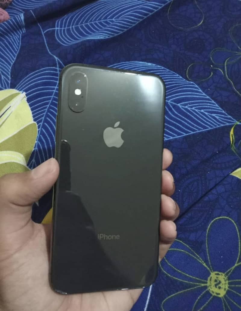 iPhone XS 4