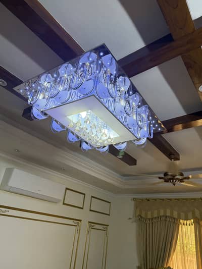 Excellent Chandler with Bulbs