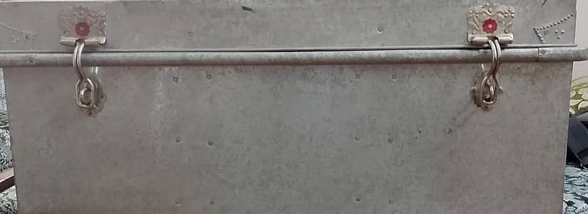 Heavy Metal Trunk/ Patti with Iron Stand for Sale