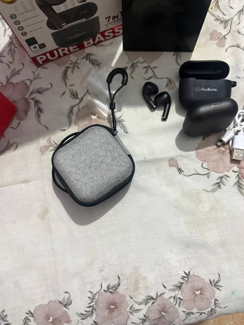 AUDIONIC AIRBUDS 5 MAX 1